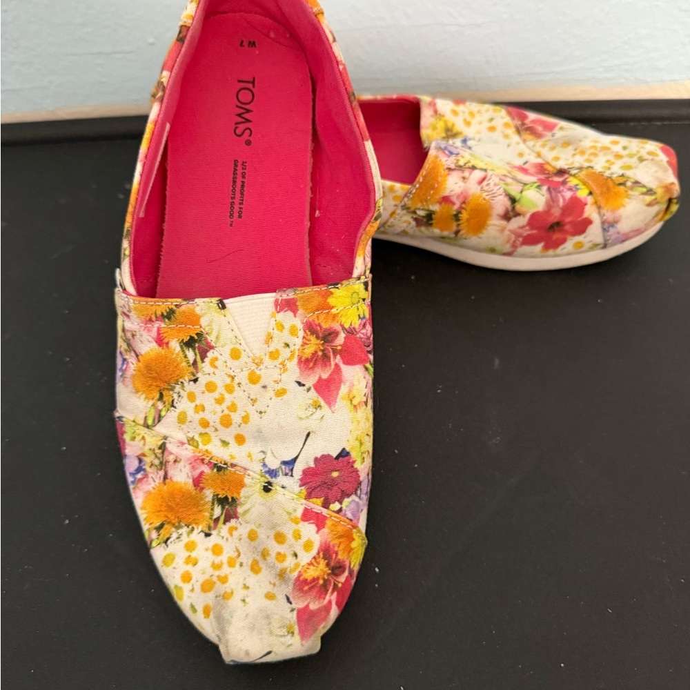 Toms Multicolor Floral Canvas Slip Ons - Size 7